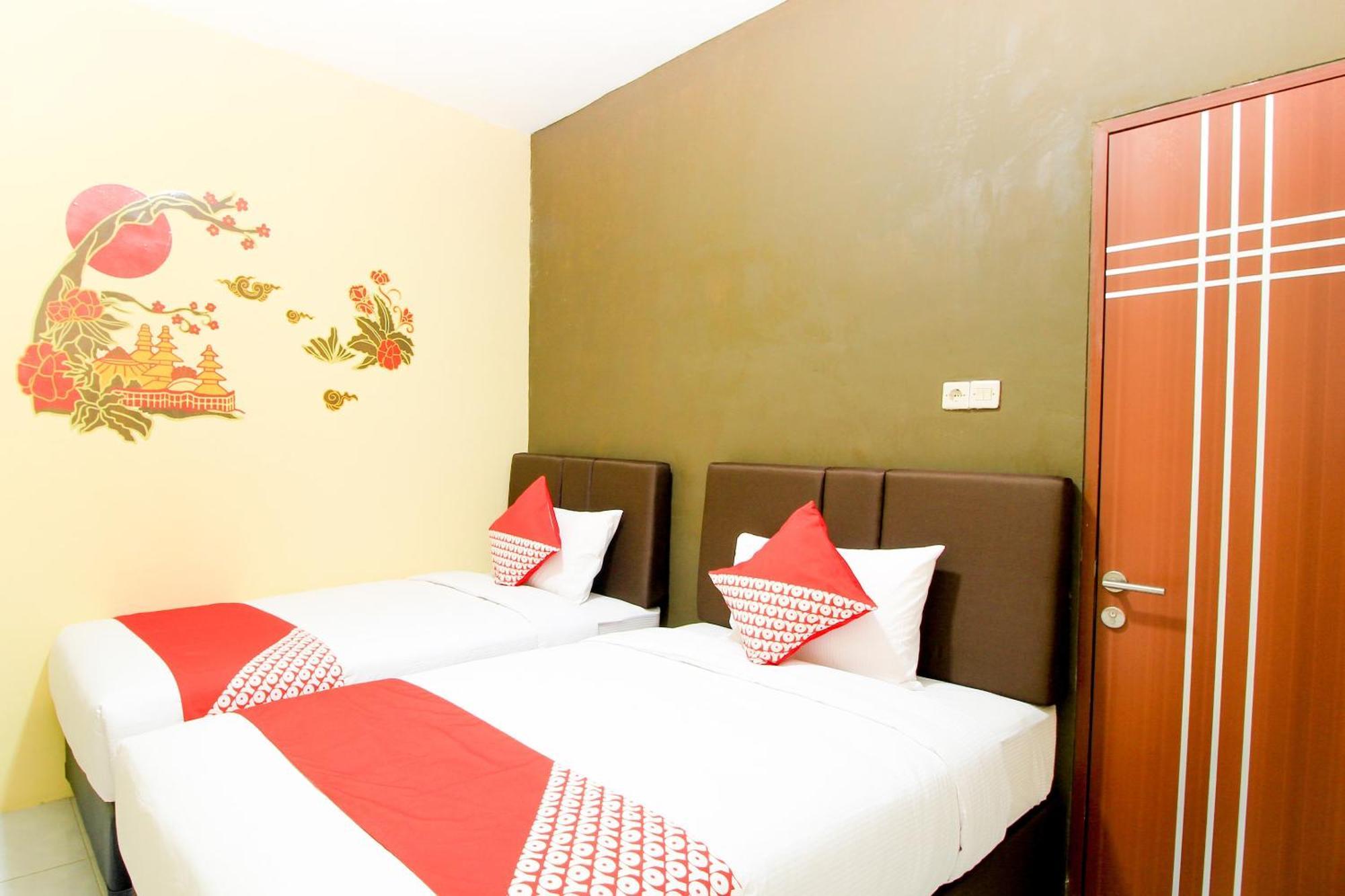 OYO 217 A1 Hotel Surabaya Kültér fotó