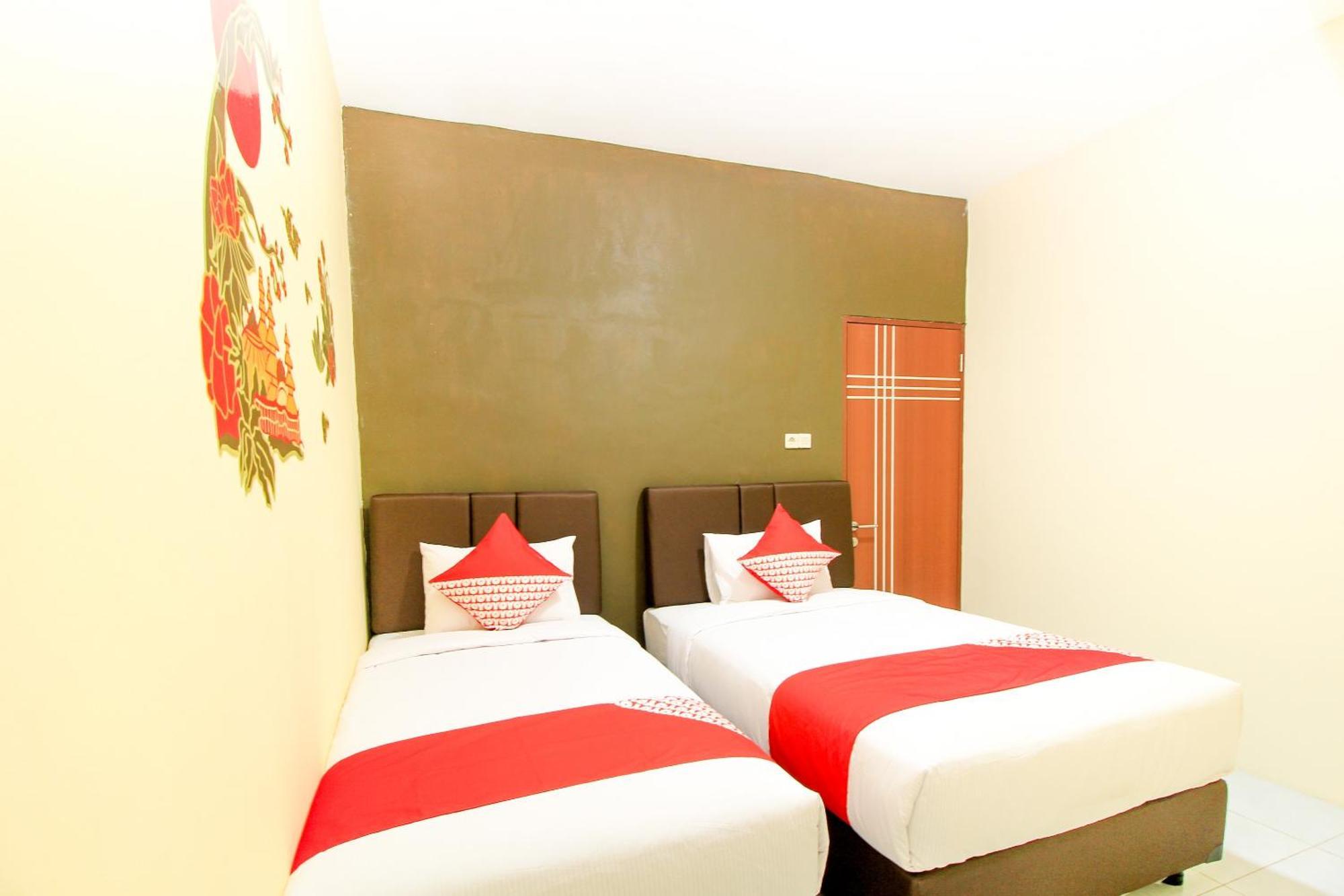 OYO 217 A1 Hotel Surabaya Kültér fotó
