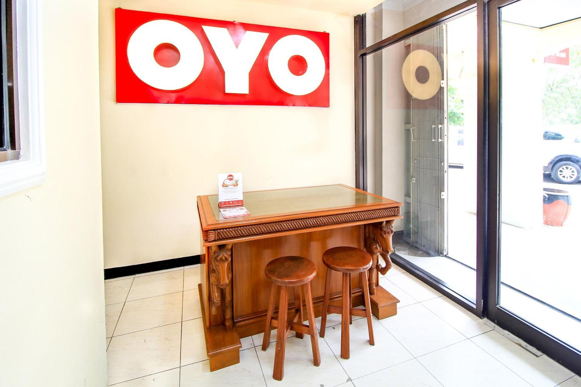OYO 217 A1 Hotel Surabaya Kültér fotó
