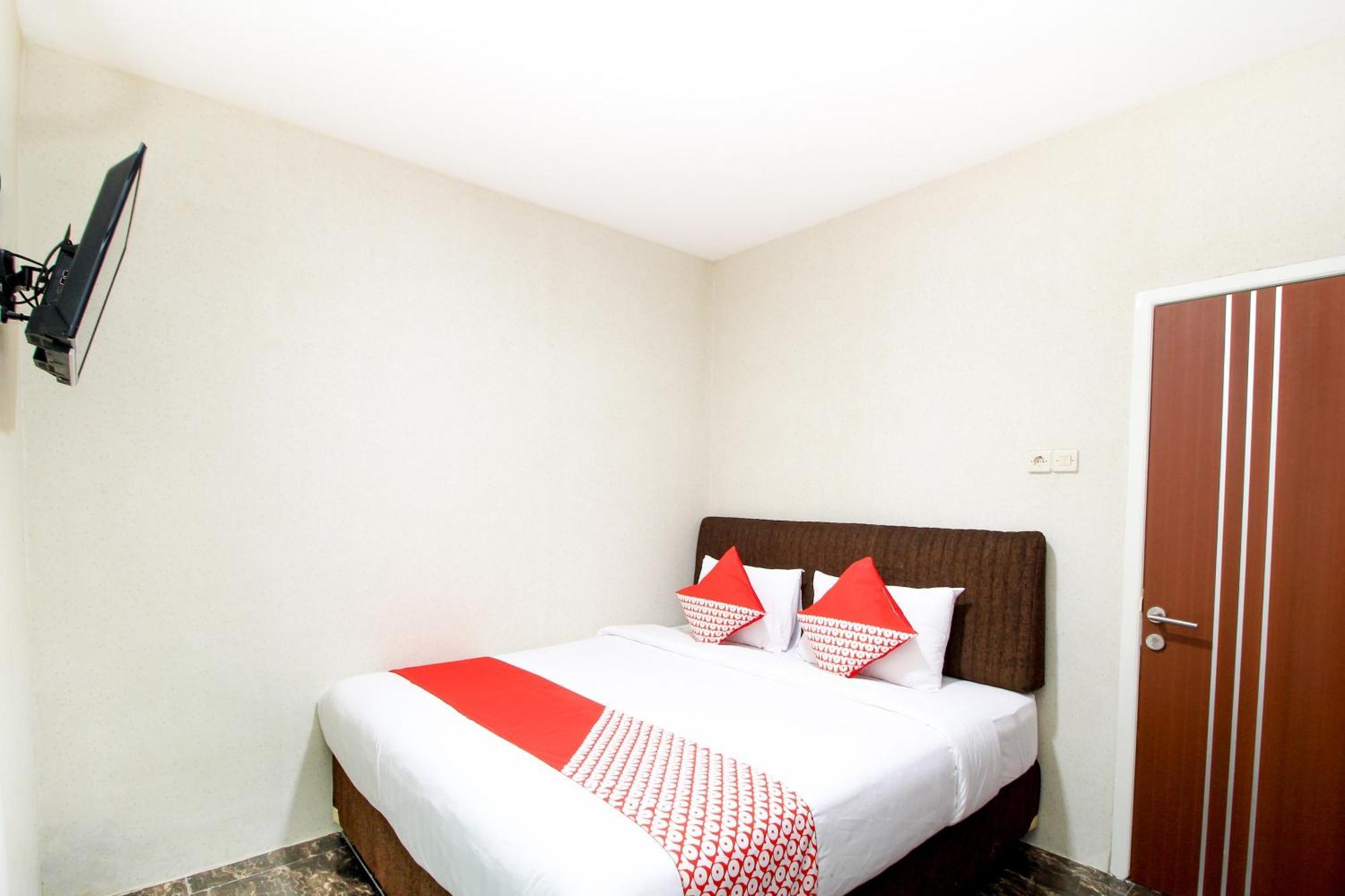 OYO 217 A1 Hotel Surabaya Kültér fotó